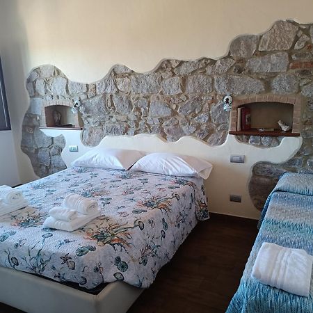 B&B Il Portico أورغوسولو الغرفة الصورة